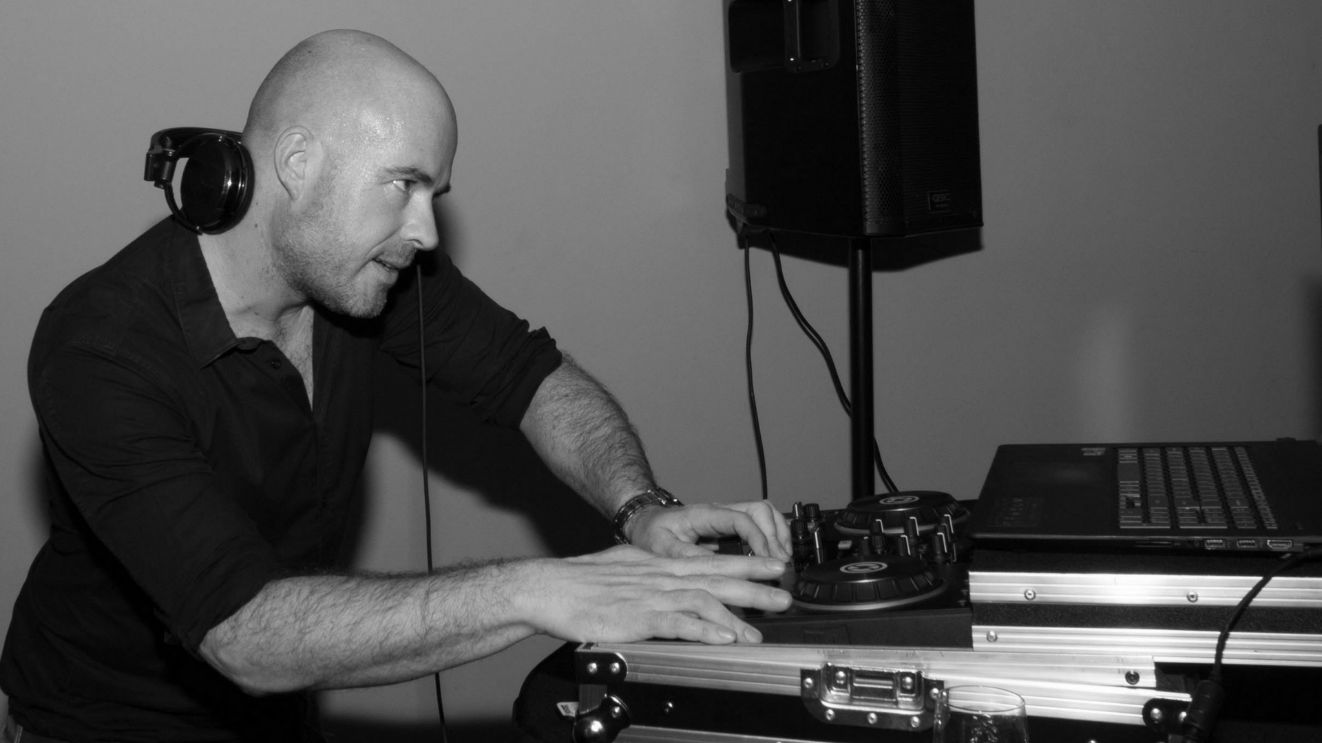 dj arjan home
